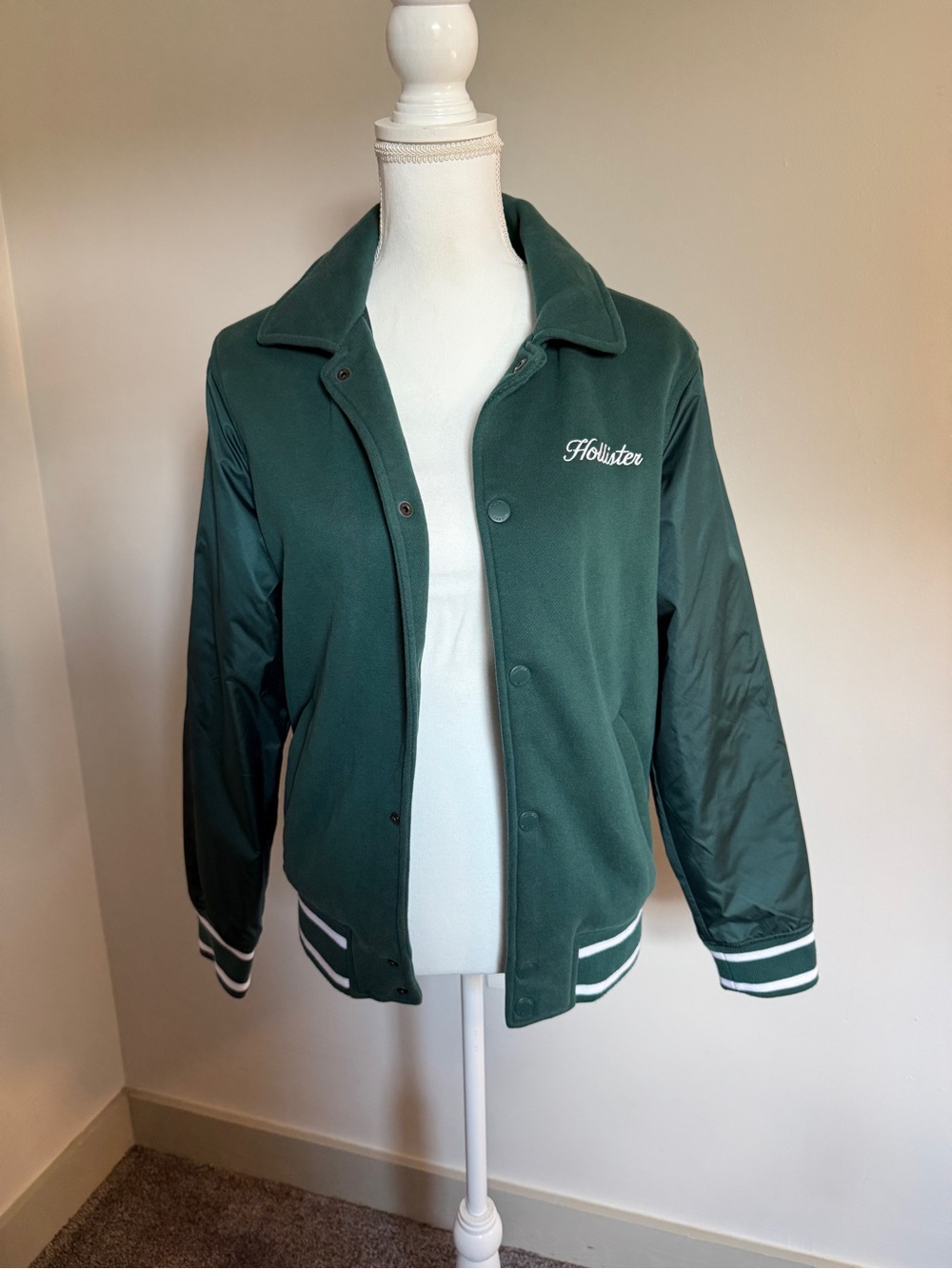Hollister Men’s Dark Green Varsity Bomber Jacket Snap Front XS